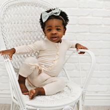 Load image into Gallery viewer, Ruffle 2 Way Zip Romper - Ribbed Oatmeal