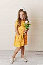 Load image into Gallery viewer, Yellow Flower Twirl