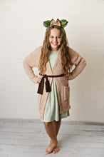 Load image into Gallery viewer, Light Olive Twirl