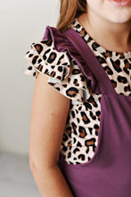 Load image into Gallery viewer, Flutter Sleeve Tee - Leopard
