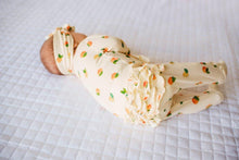 Load image into Gallery viewer, Ruffle 2 Way Zip Romper - Peaches & Cream