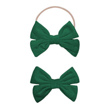 Load image into Gallery viewer, Velvet Bows - Emerald Green