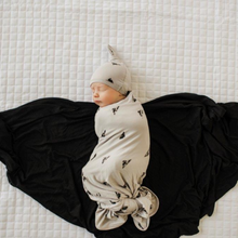 Load image into Gallery viewer, Snuggle Swaddle - Black Triangles