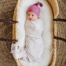Load image into Gallery viewer, Snuggle Swaddle - Champagne Marble