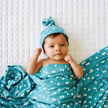 Load image into Gallery viewer, Snuggle Swaddle - Cyan Blue w/ Triangles