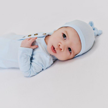 Load image into Gallery viewer, Top Knot Hat - Baby Blue