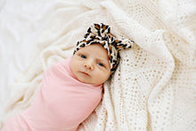 Load image into Gallery viewer, Snuggle Swaddle - Baby Pink