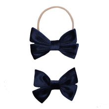 Load image into Gallery viewer, Velvet Bows - Navy