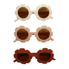Load image into Gallery viewer, Matte Flower Sunglasses